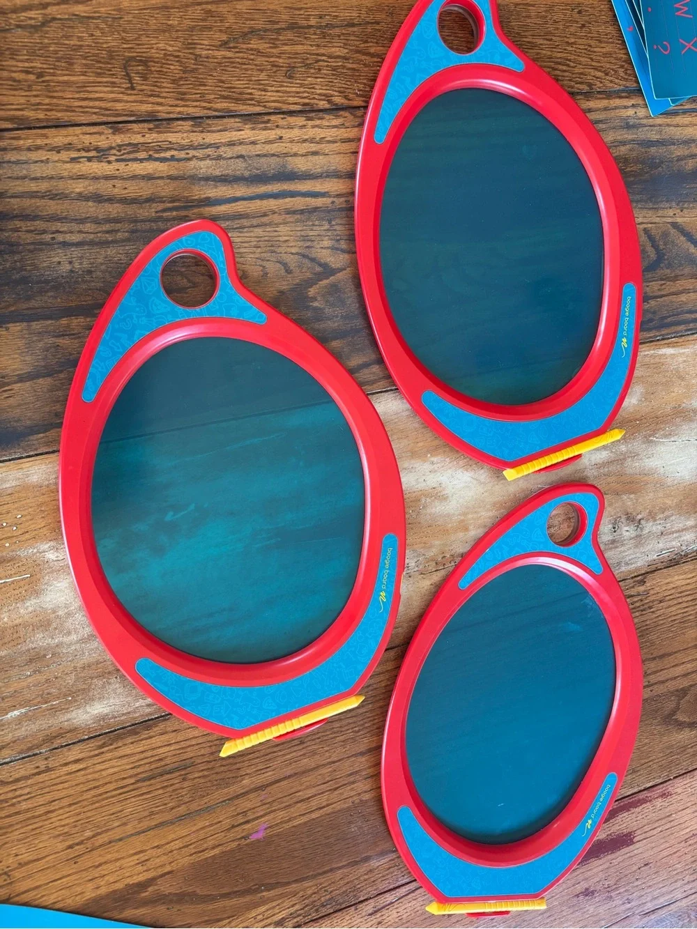 Red and Blue Oval Boogie Board play n trace lot of 3